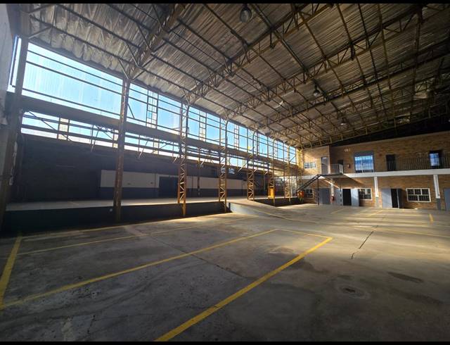 2,722M² WAREHOUSE TO LET IN BENROSE